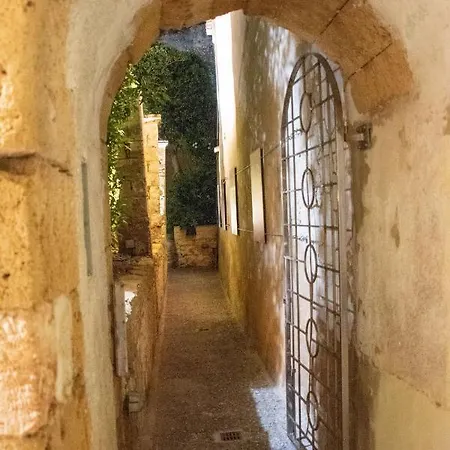 San Salvatore Monastery 3* חאניה