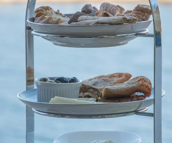 Hotel San Salvatore Monastery 3*