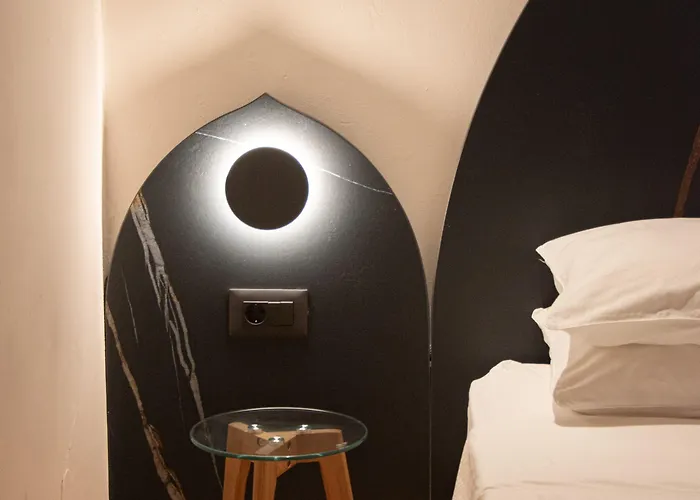 Hotell San Salvatore Monastery 3*